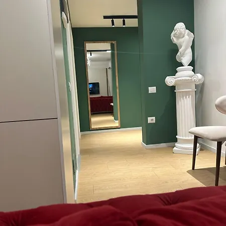 アパート Bazar ティラナ