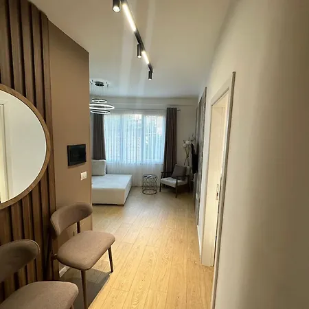 アパート Bazar ティラナ